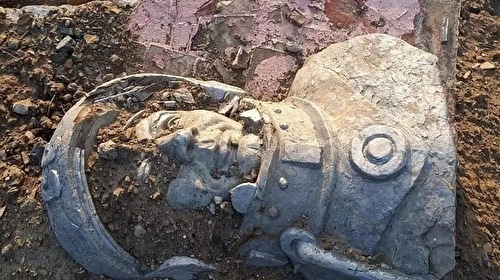 На Сахалине возбудили уголовное дело из-за сноса памятника Гагарину