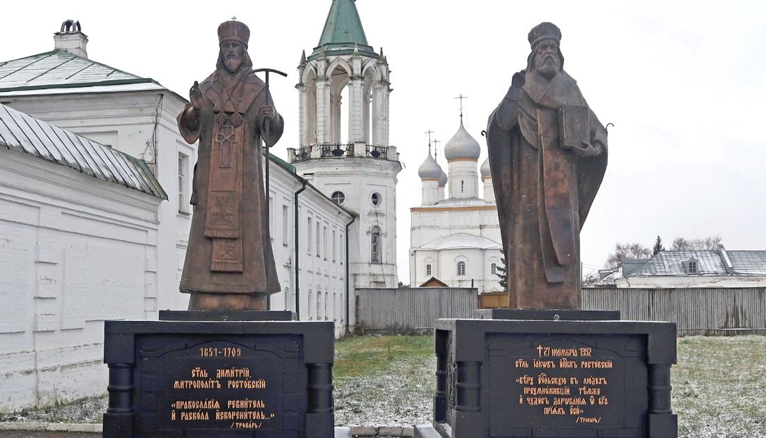 Свято место опустеет: памятники возле ростовского Спасо-Яковлевского монастыря оказались временными