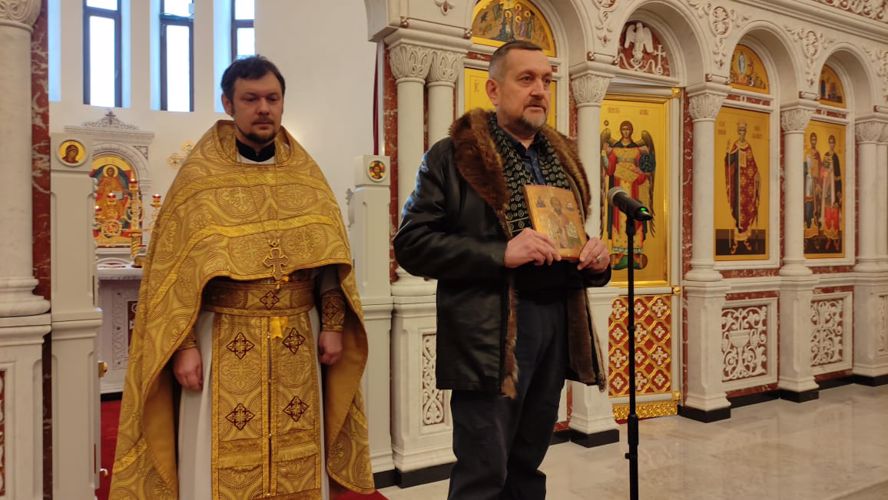 Икона Николая Чудотворца, спасенная военнослужащим , подарена главному храму Росгвардии