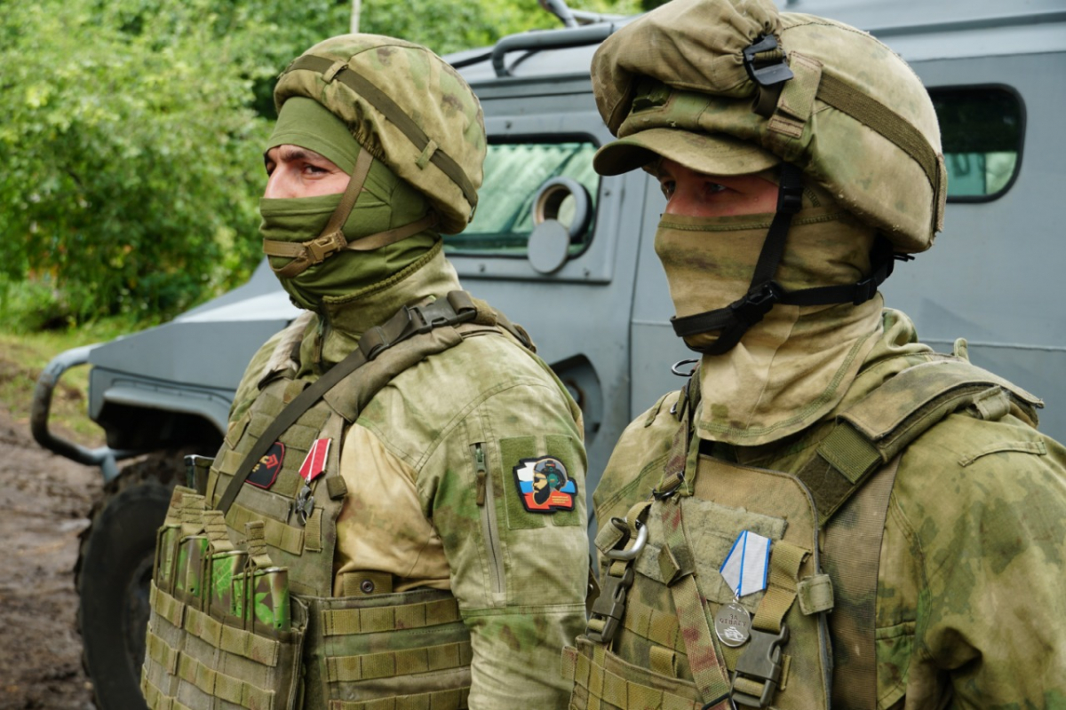 В Харьковской области росгвардейцам вручили государственные награды