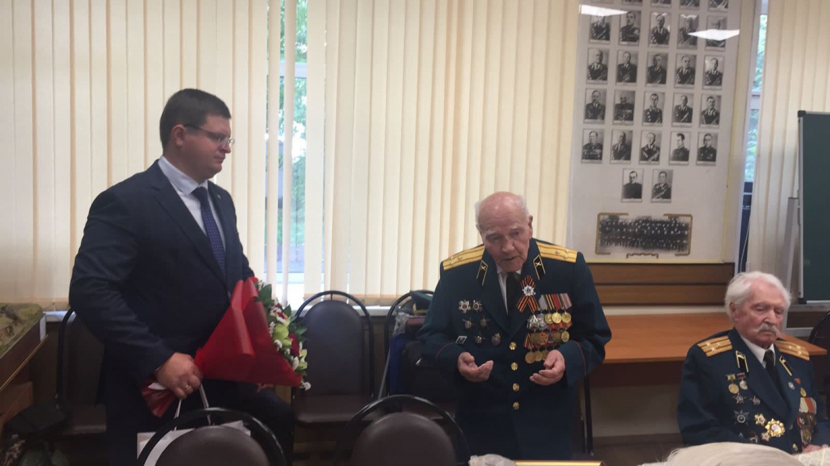 В Москве поздравили ветеранов-фронтовиков со 100-летием