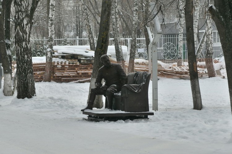Эксперт выступил за установку памятников Сталину в крупных городах