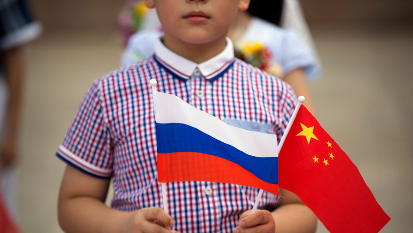 Китай твёрдо намерен усиливать стратегическое взаимодействие с РФ - министр обороны КНР