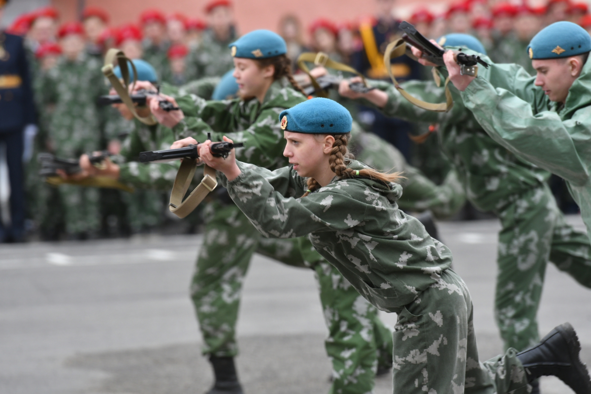 В России возродили систему военно-спортивной подготовки и патриотического воспитания молодёжи