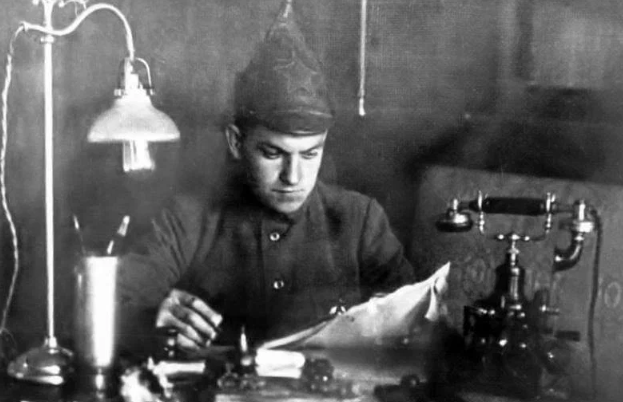 Король советской разведки или секретный палач НКВД. Ян Карлович Берзин - правая рука Ленина и страшный сон Сталина