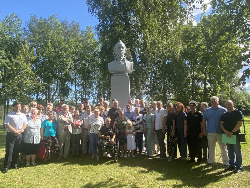 В городе Новая Ладога открыли бюст Александру Суворову