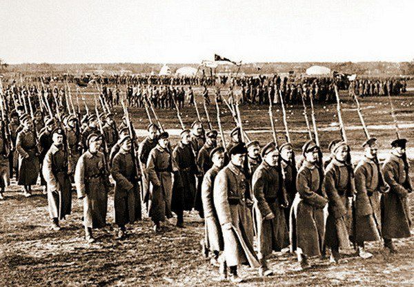 Военные парады на Руси