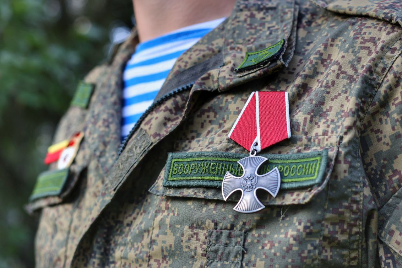 Калинин высказался об увеличении выплат контрактникам в Саратовской области